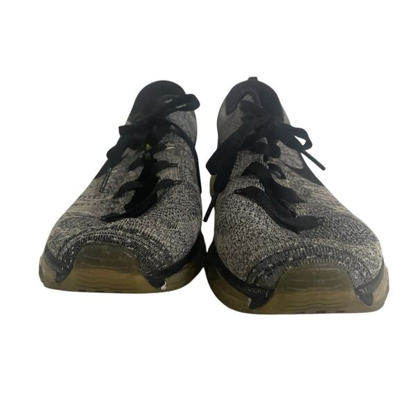 Nike Flyknit Max Running Shoes Sneakers Oreo 620659-105 Women’s Size 9 - Picture 2 of 15